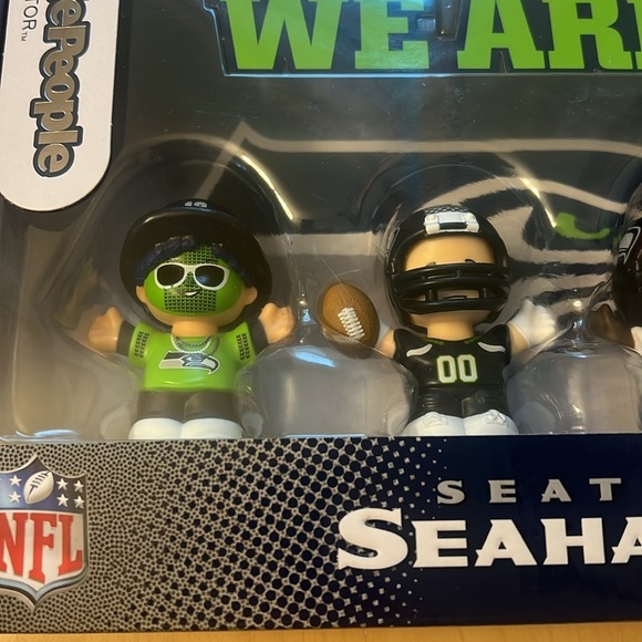 💚Seattle Seahawks💙 Little People Collectors Set - Picture 3 of 7